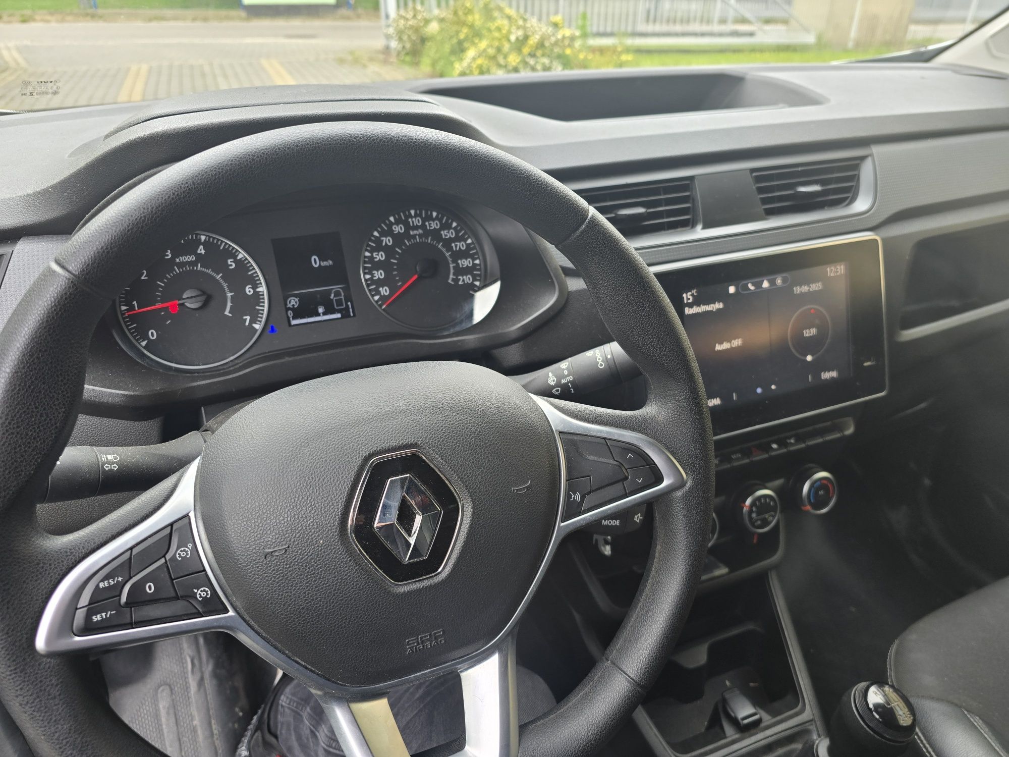 Renault EXPRESS 1,33 Tce Mały przebieg 49tyś. FULL OPCJA