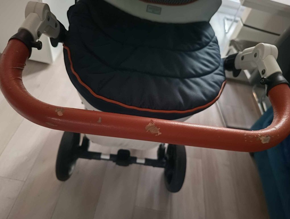 Wózek dla dziecka 2w1 + spacerowka