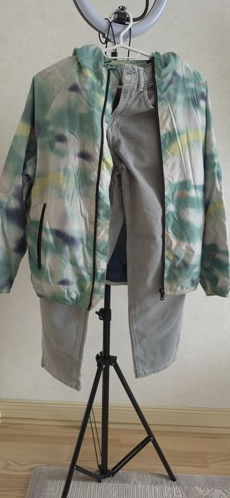 Джинси zara 158-164 вітровка zara 152 шорти джинсові 170 та 164