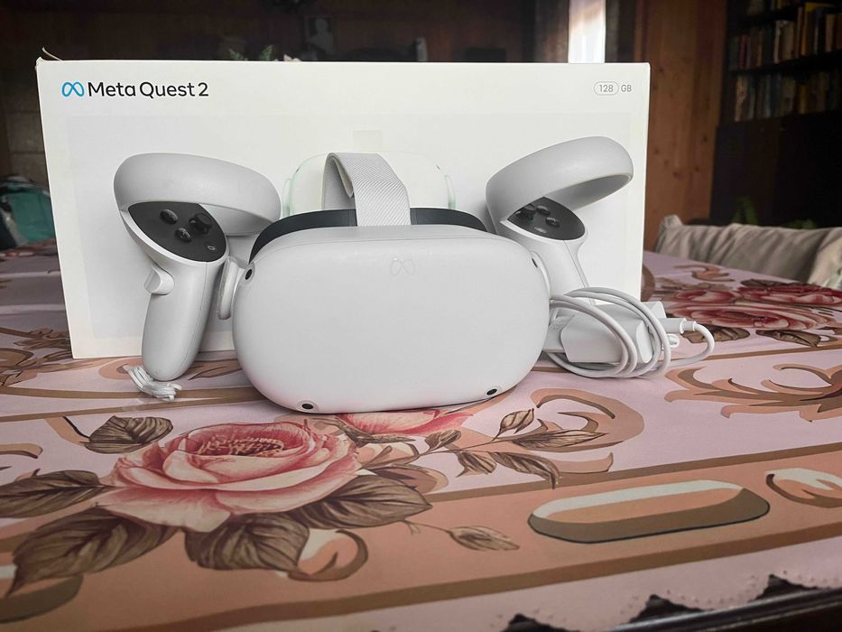 Oculus Meta Quest 2 128GB VR-Headset gogle bardzo lekko używany.