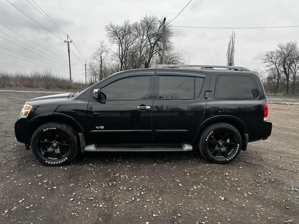 Продам Nissan Armada