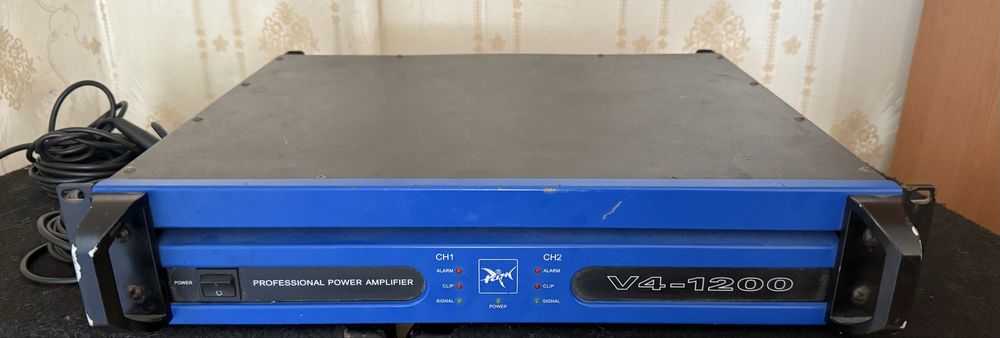 Усилитель мощности Park Audio V4-1200 (не работает 1 канал)