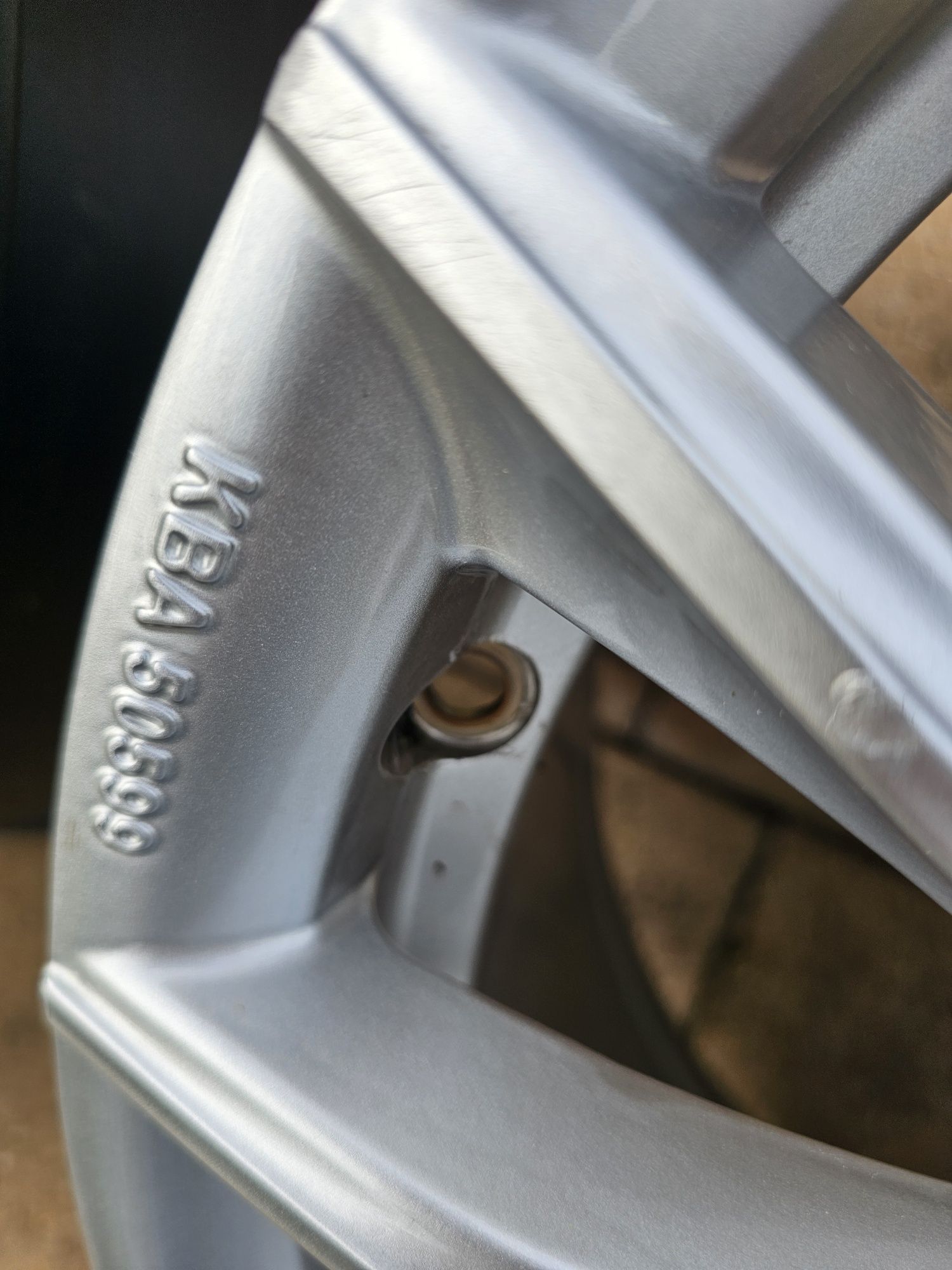 Felga Tomason TN16 18cali 5x112 8j et48