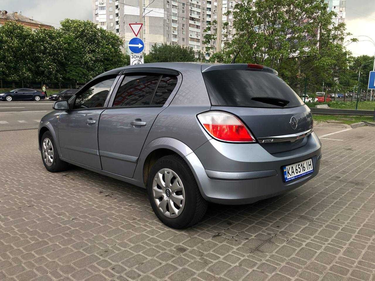 Opel Astra H 1.6 MT