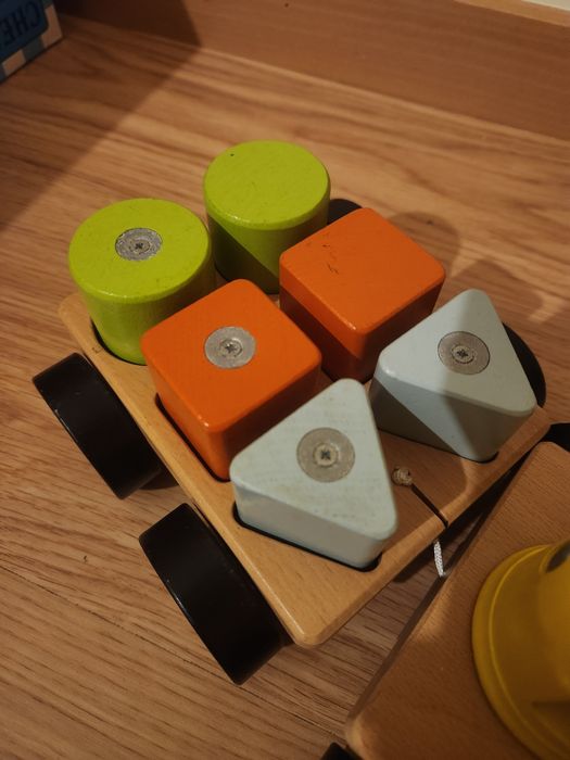 Camião Ikea Montessori