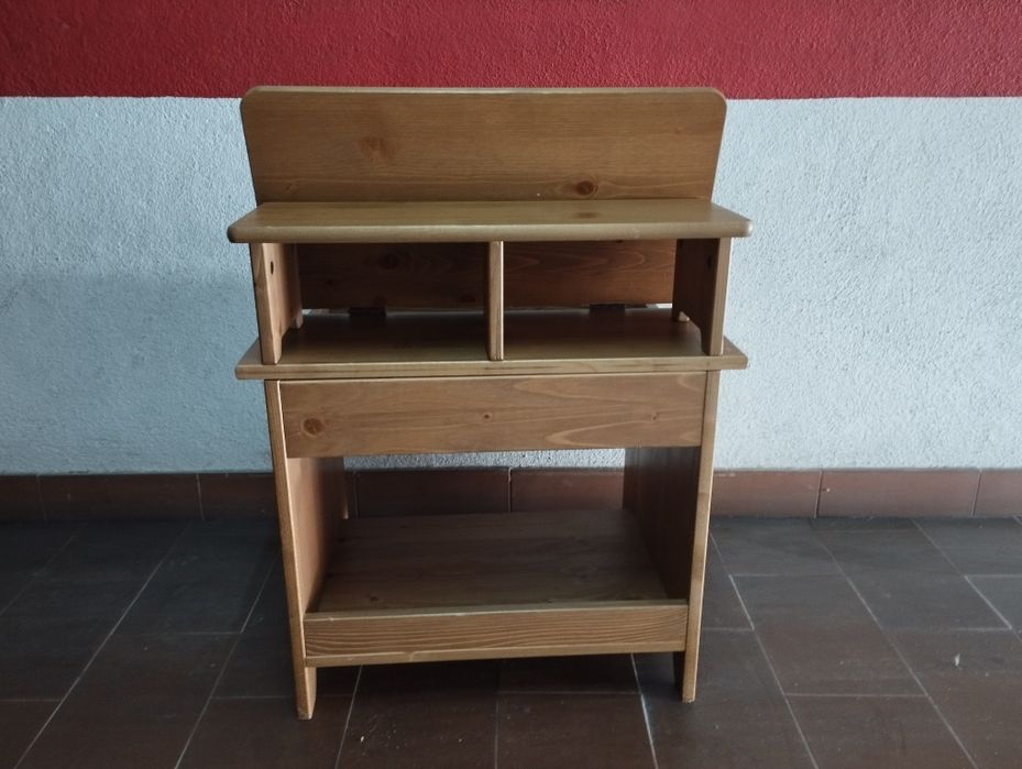 Mesa criança em madeira maciça