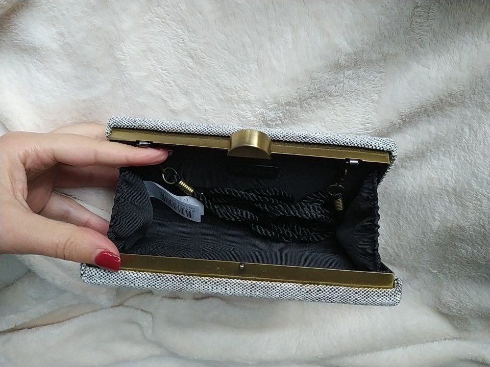 Clutch cinza e dourada