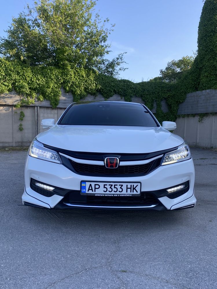 Продам Honda acord 2017 обєм 3.5 максимальна комплектакція