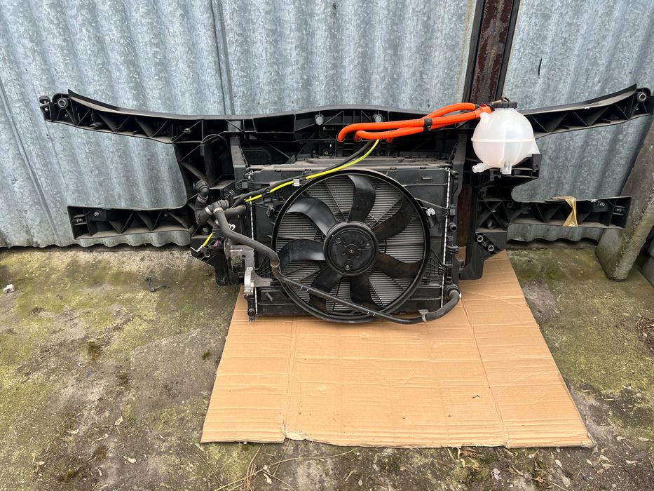 Mercedes Sprinter elektryk E-Sprinter W910 wzmocnienie chłodnice pas