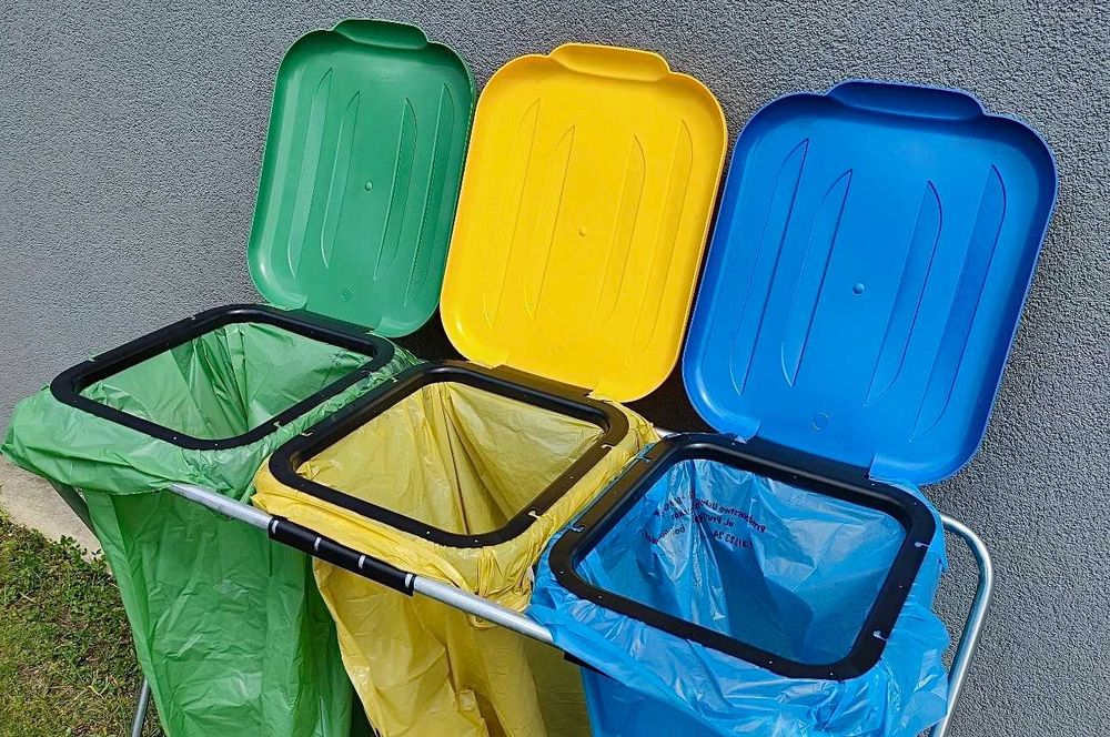 STOJAK NA 3 WORKI do segregacji śmieci 120L Kosz Na Odpady NOWY