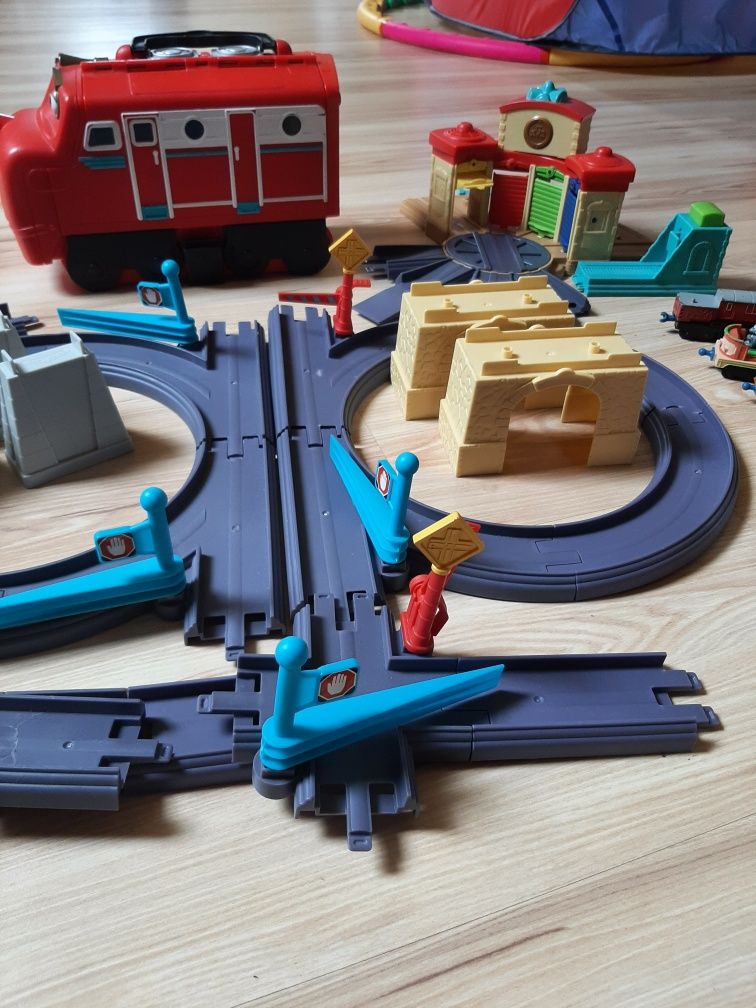 Stacyjkowo tory walizka ciuchcia chuggington