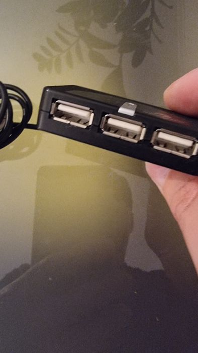 Hub USB Targus de 4 Portas