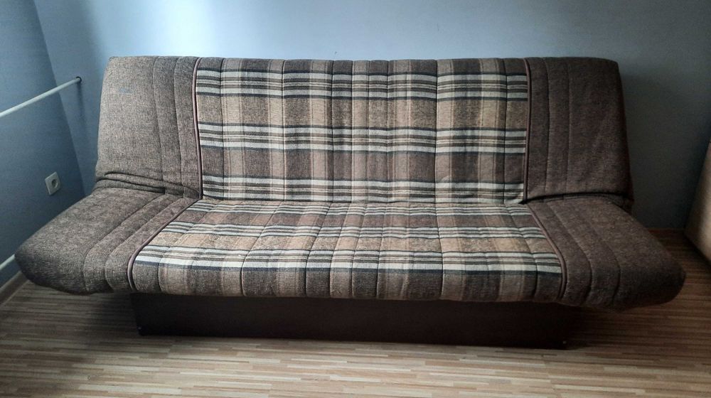 Kanapa - materac na stelażu (205cmx65cm)