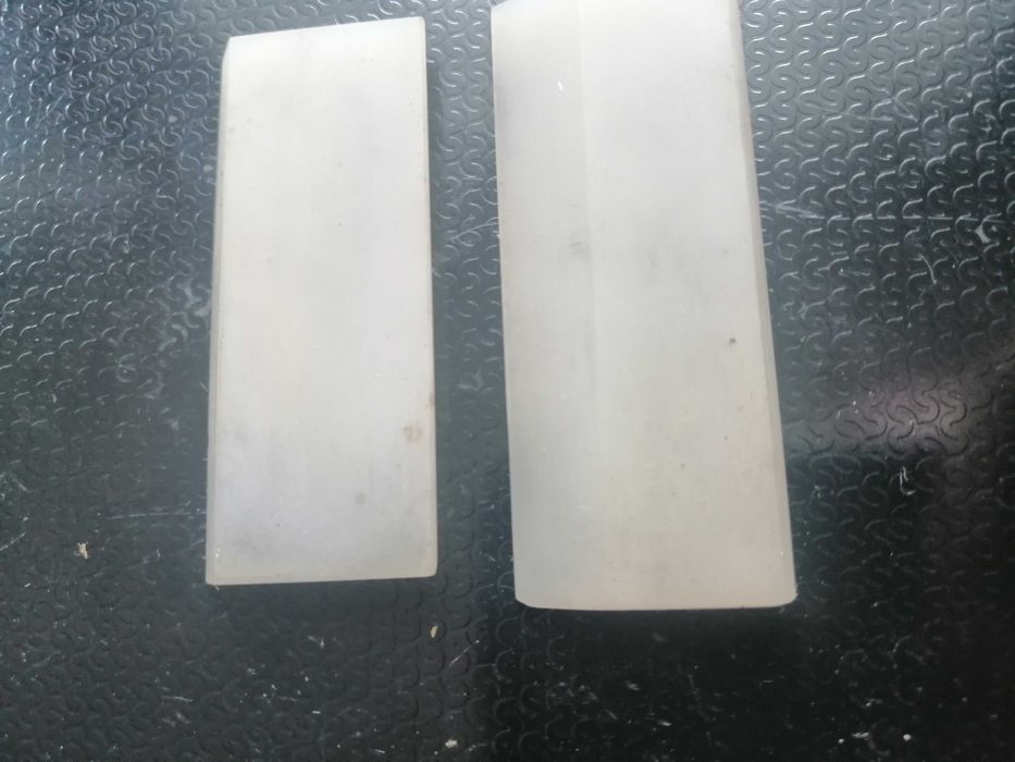 kamienie  arkanas 2 sztuki