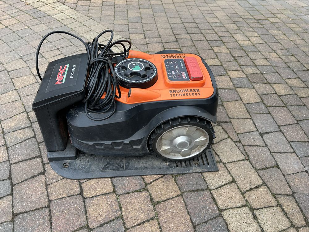 Robot koszący RML 1000