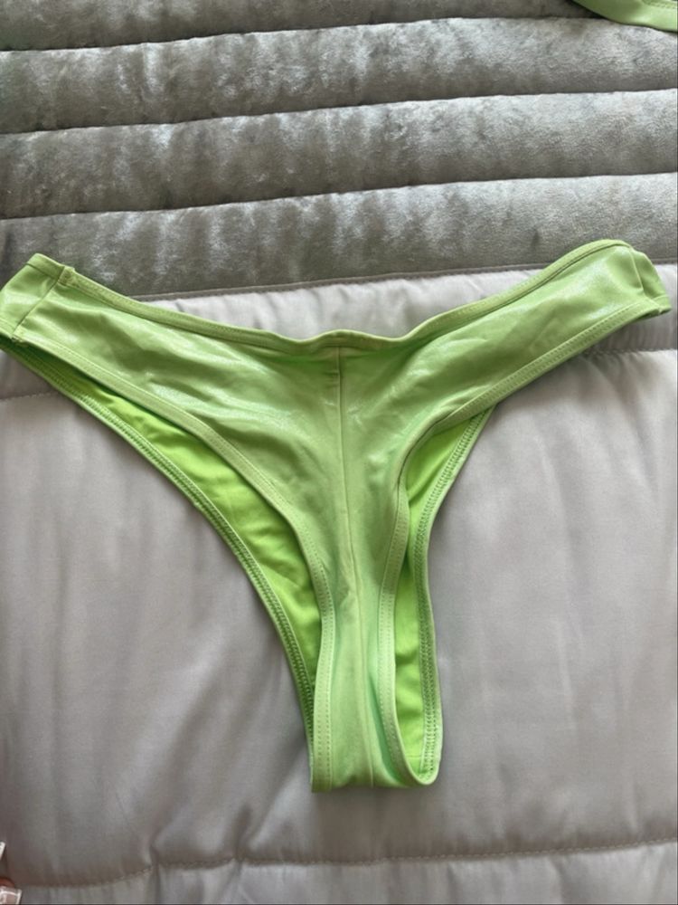 Bikini verde brilhante