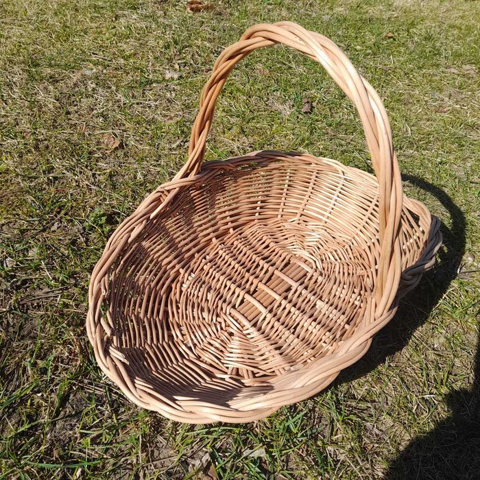 Koszyczek wiklinowy
