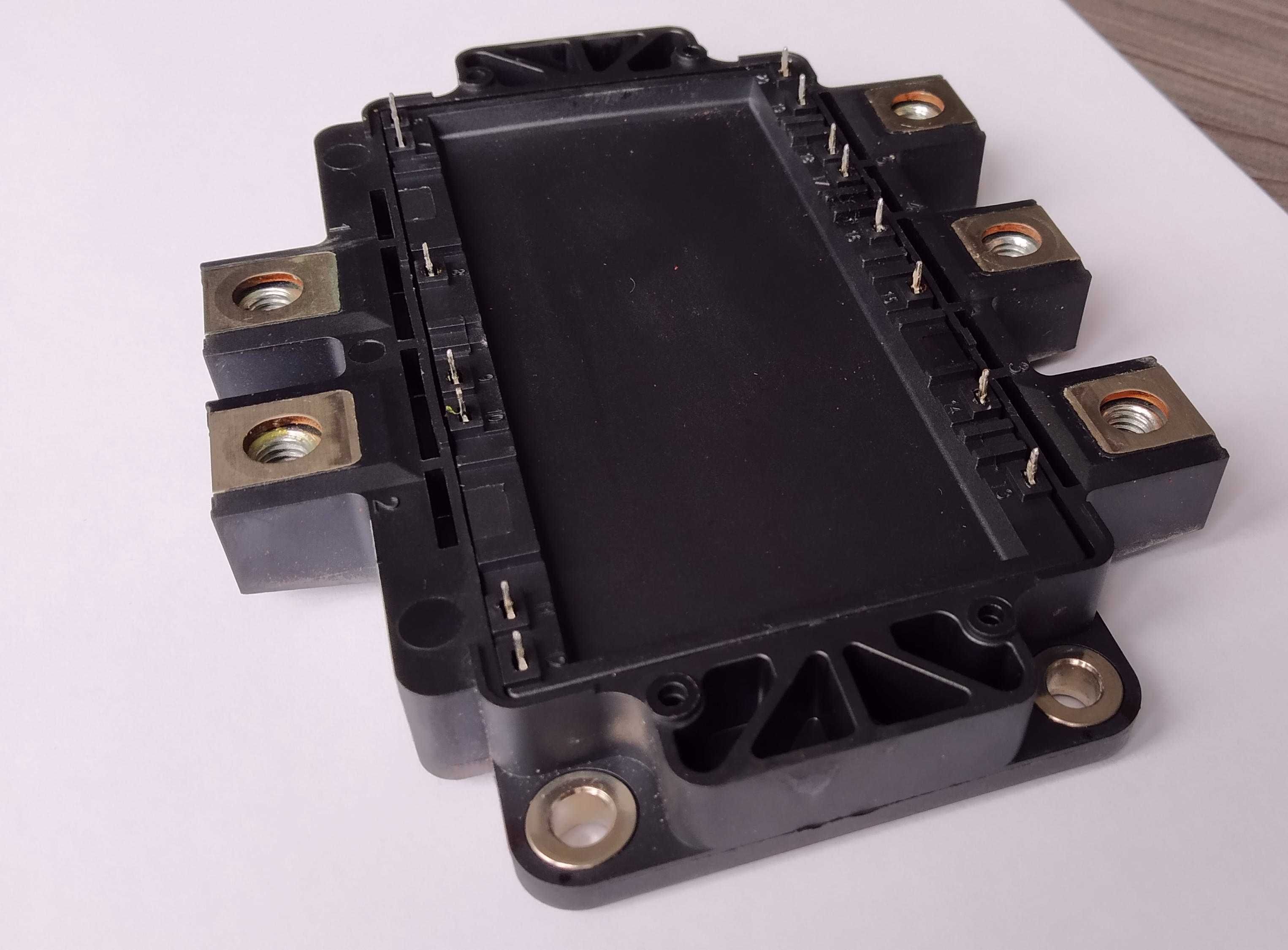 IGBT модуль Semikron SEMiX205MLI12E4 SEMiX205MLI12E4V2