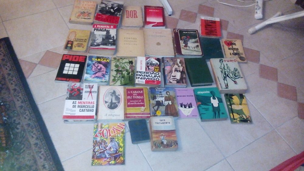 29 Livros antigos diversos