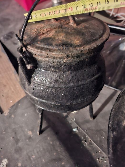 Panela de ferro com testo