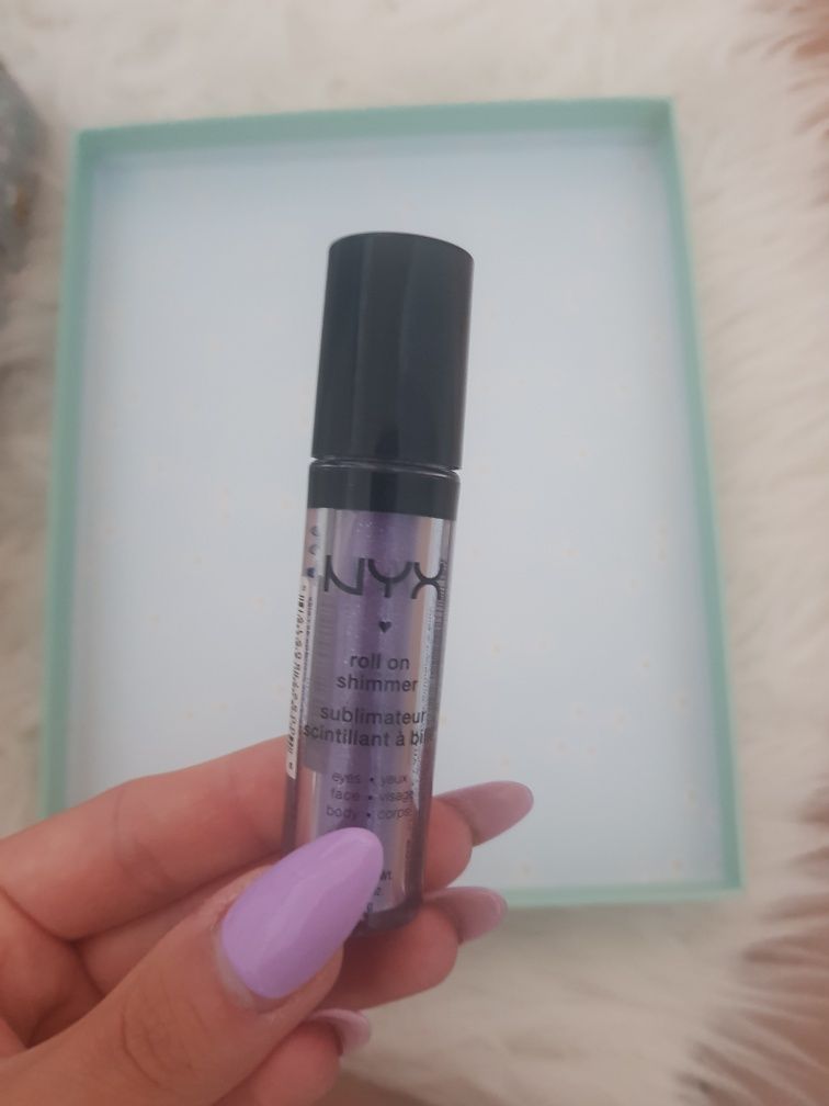 nyx roll on shimmer cień do powiek