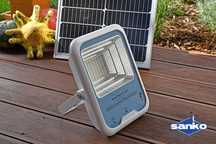 Lampa solarna SANKO LED E3 (100W) + panel słoneczny 25W czujnik ruchu