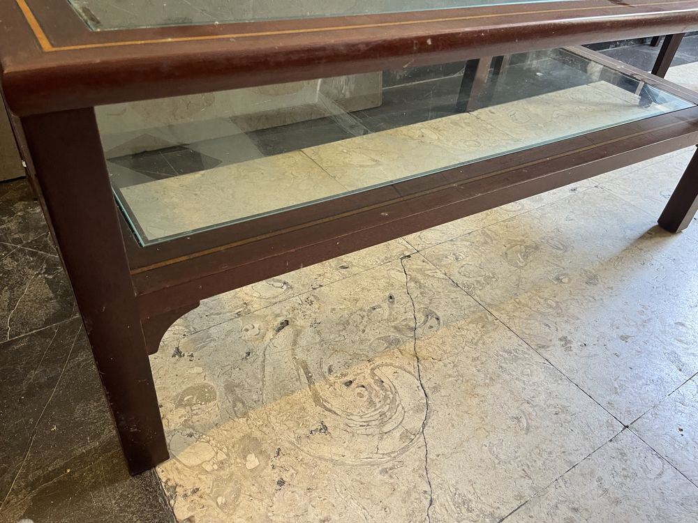 Mesa Inglesa  de apoio com 2 vidros