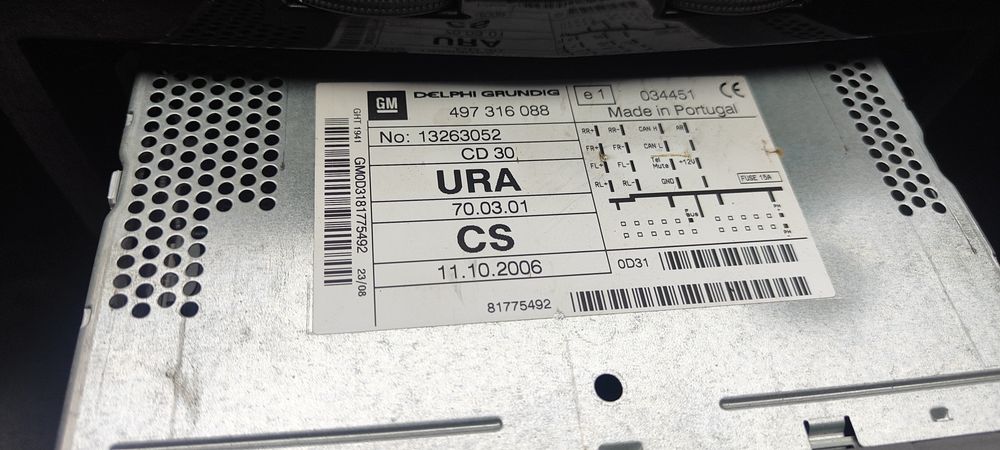 Автомагнитола Опель CD 30 в отличном состоянии