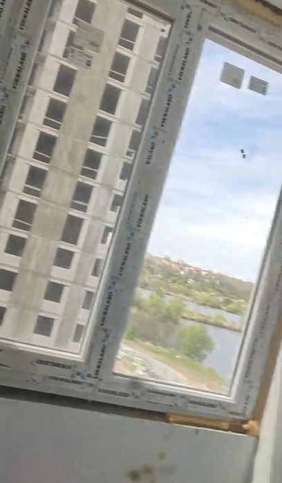 Продам 1 комнатная квартира Новострой ЖК Оазис метро Героев Труда