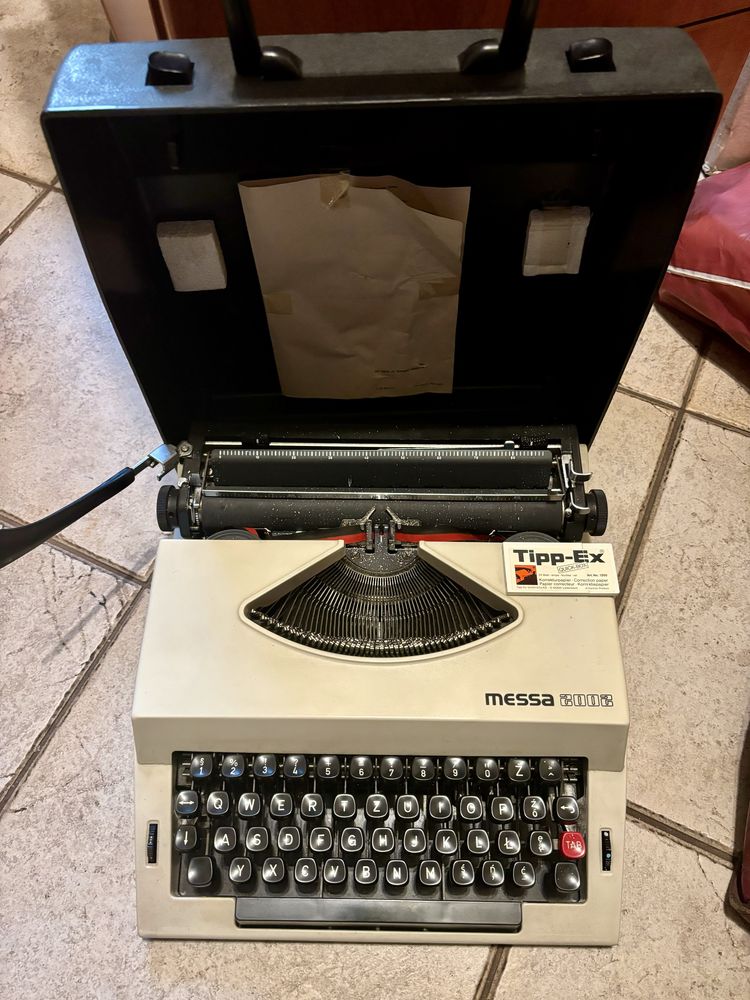 Maszyna do pisania Messa