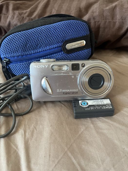 Фотоапарат Sony cyber-shot DSC-P10