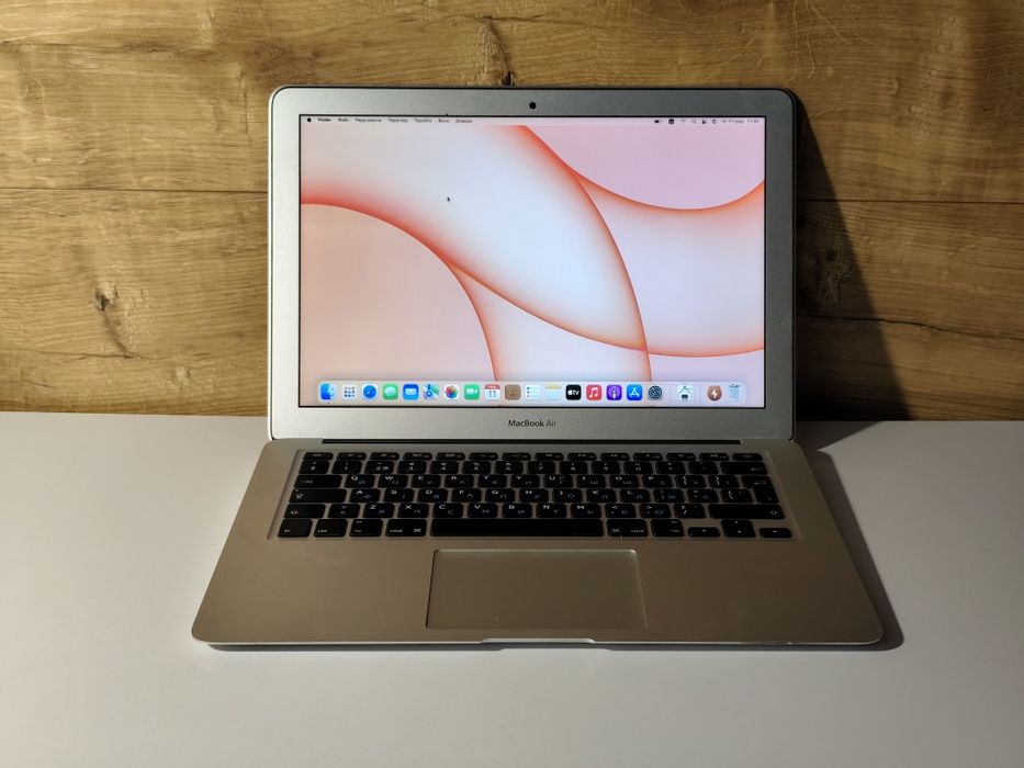 Потужний MacBook Air/Core i5/8 ОЗП/128  SSD/Monterey