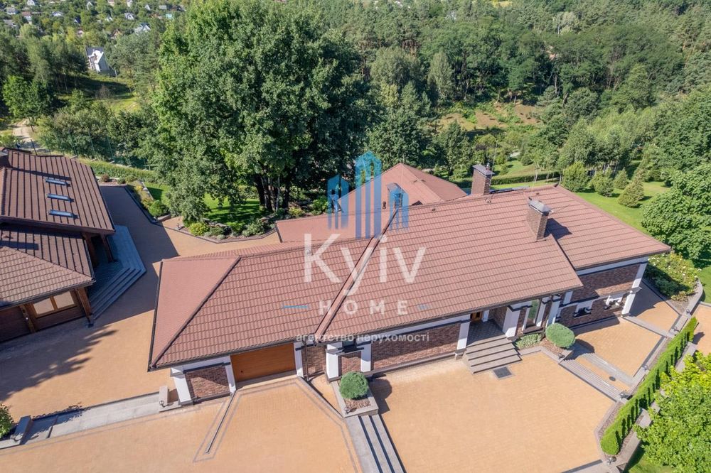 Єлітна Садиба з Сауною та Гостьовим Будинком