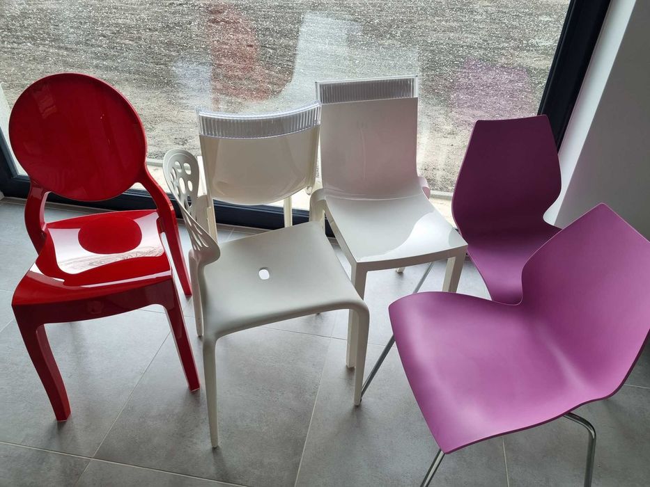 krzesło wzorowane na Kartell Ghost  / czerwone