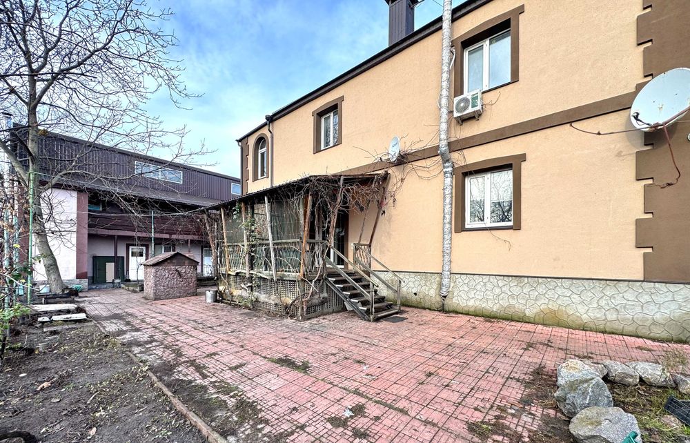 Терміновий продаж будинку 288 кв.м. Мила, Стоянка, Бузова