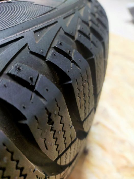 Зимова гума  Goodyear UltraGrip Ice+ 205/55 R16 91T (ціна за 1шт)