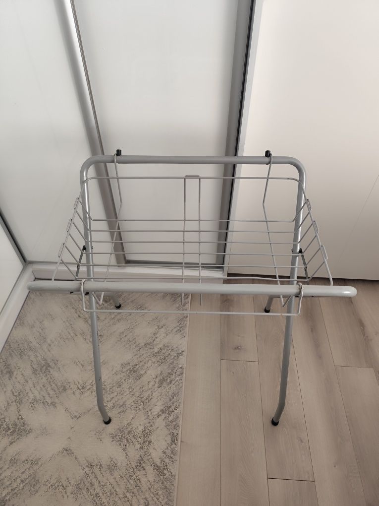 Wanienka dziecięca ze stelażem