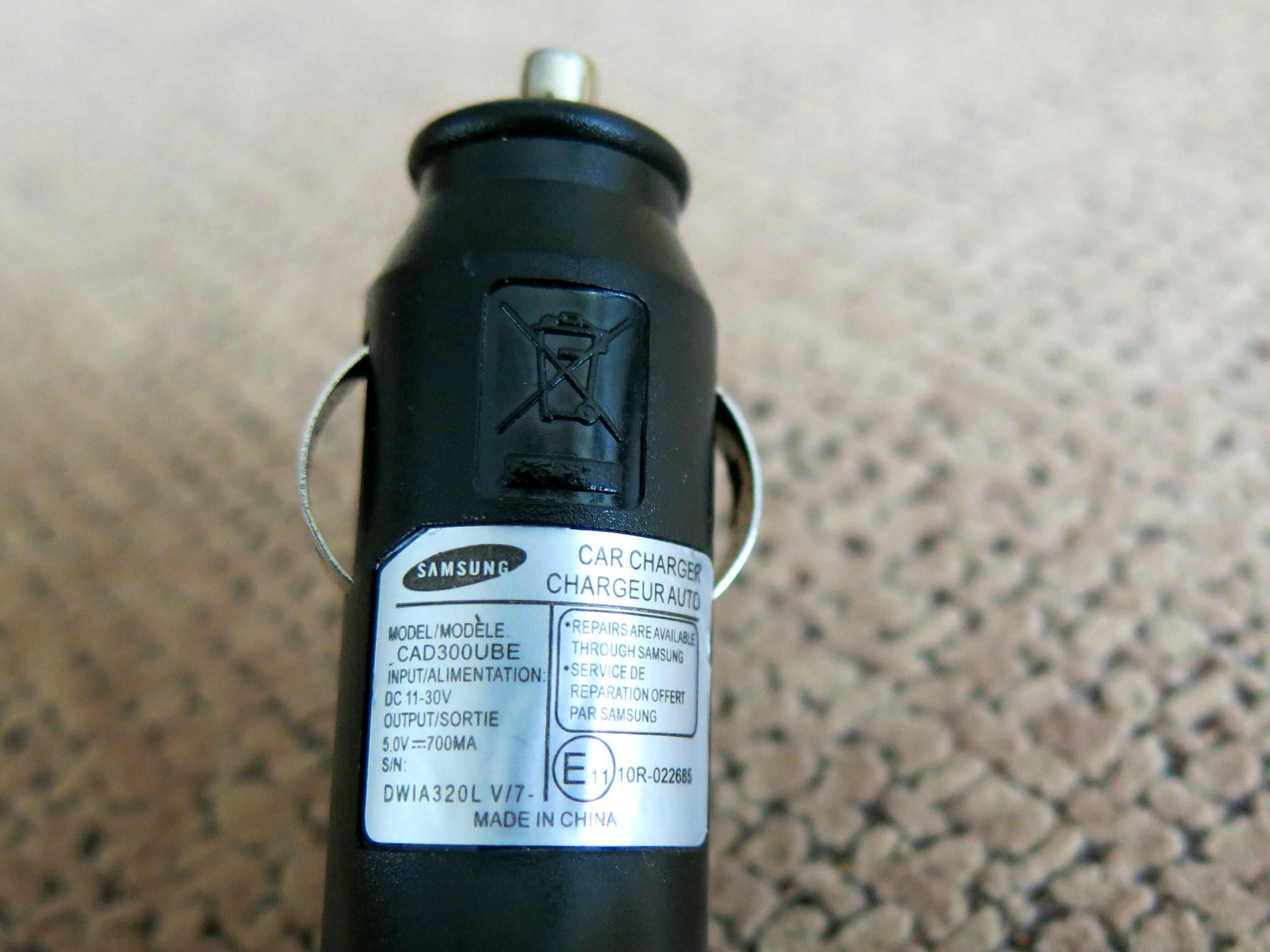Ładowarka samochodowa Samsung CAD300UBE 0,7A