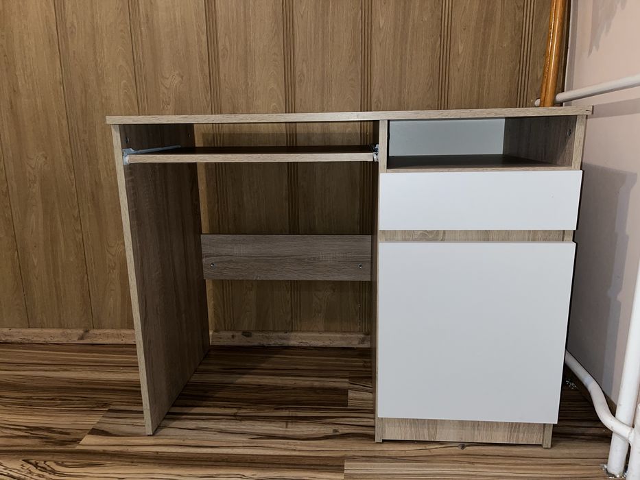 Biurko młodzieżowe