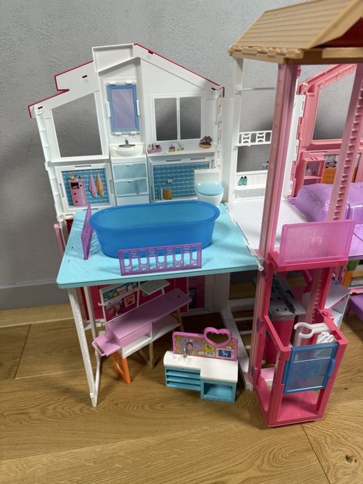 Domek barbie dla lalek DLY32
