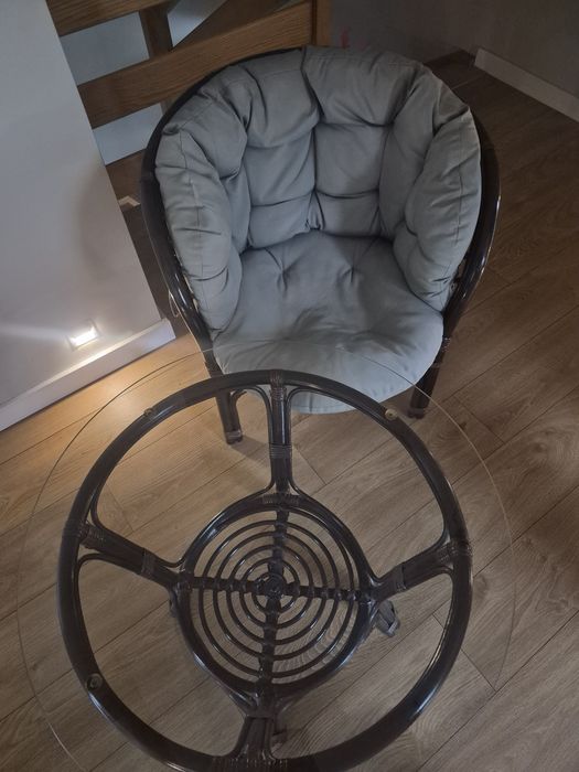 Komplet ratanowe stolik i dwa krzesła