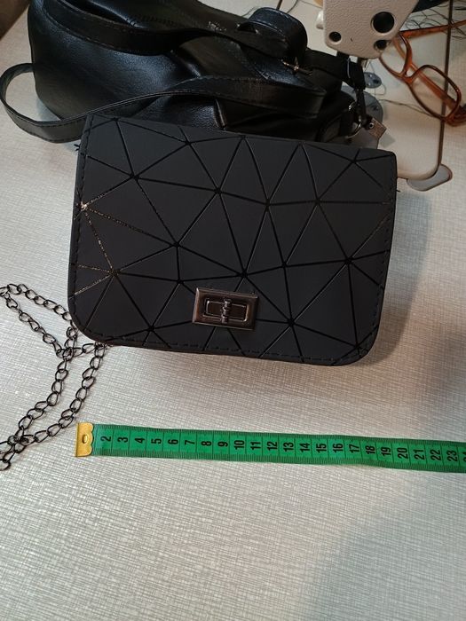 Две сумочки новые. Женская. Молодежная. Сумка. Недорого.