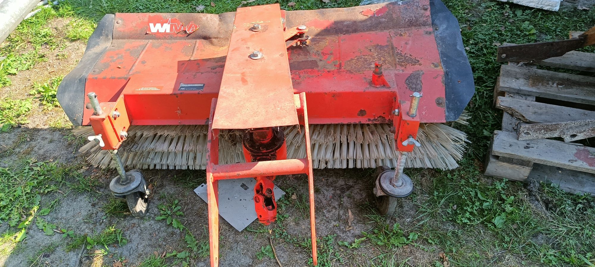Zamiatarka wima Kubota gutbrod iseki itp.