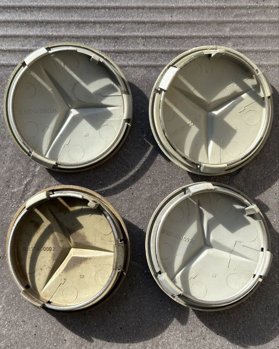 Mercedes 126 123 114 центральні ковпачки 1074000025 діаметр 80mm