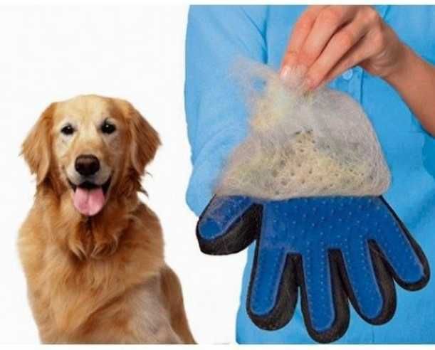 Перчатка для животных вычесывания True Touch Pet Brush Gloves