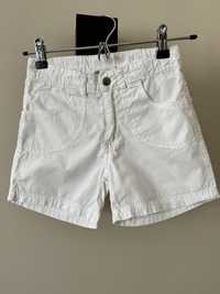 H&M białe szorty krótkie spodenki r. 122 6,7 lat