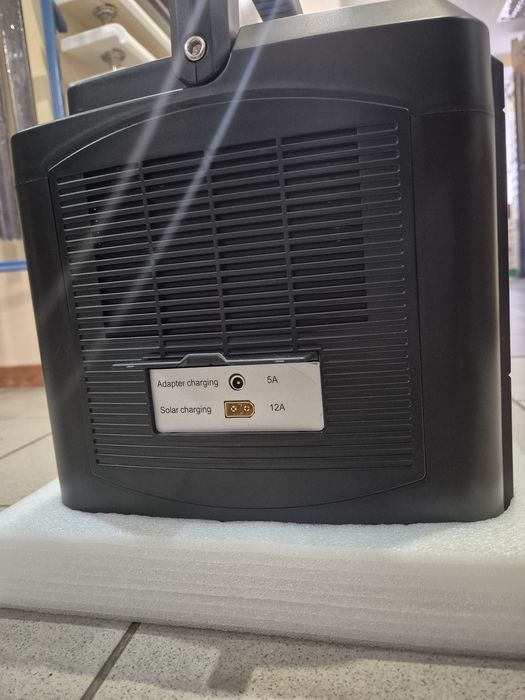 Портативна зарядна станція Velmax