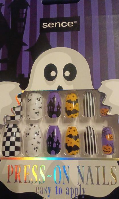 Sztuczne paznokcie na haloween- tipsy