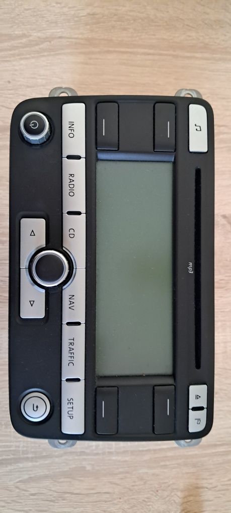 VW Tiguan radio CD nawigacja