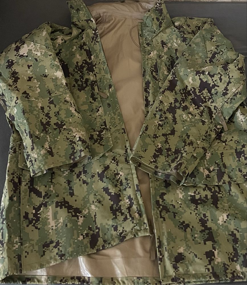 Комплект AOR2 US NWU Type III ( PCU Level 6 Gore-Tex )  парка + штани